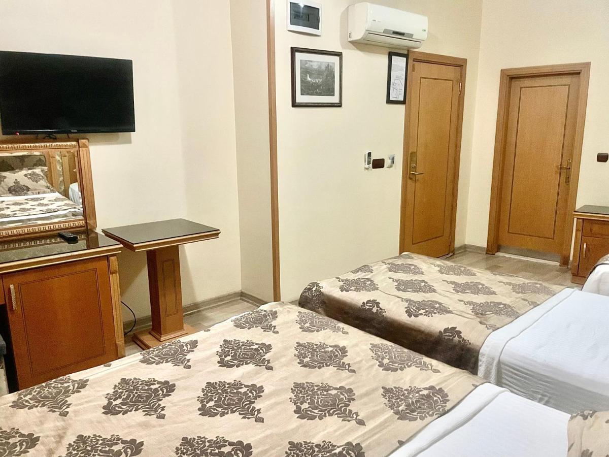 Taksim Pera Grand Hisar Hotel Istanboel
